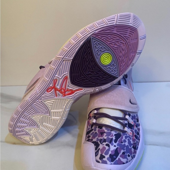 Nike Kyrie 6 AI Asia Grape Purple Men Sz 16 - Picture 10 of 10